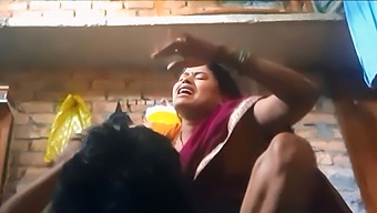 Indian teen gets fucked hard on the silipong chudai night